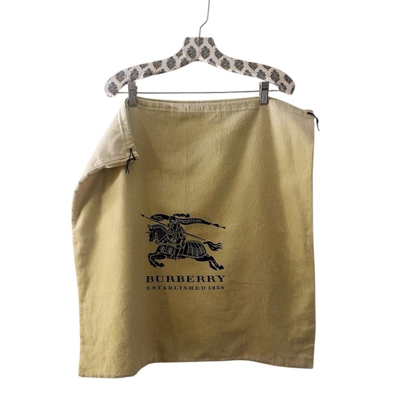 Burberry Handbags - Burberry Drawstring Dust Bag Purse Storage Travel Tan Black